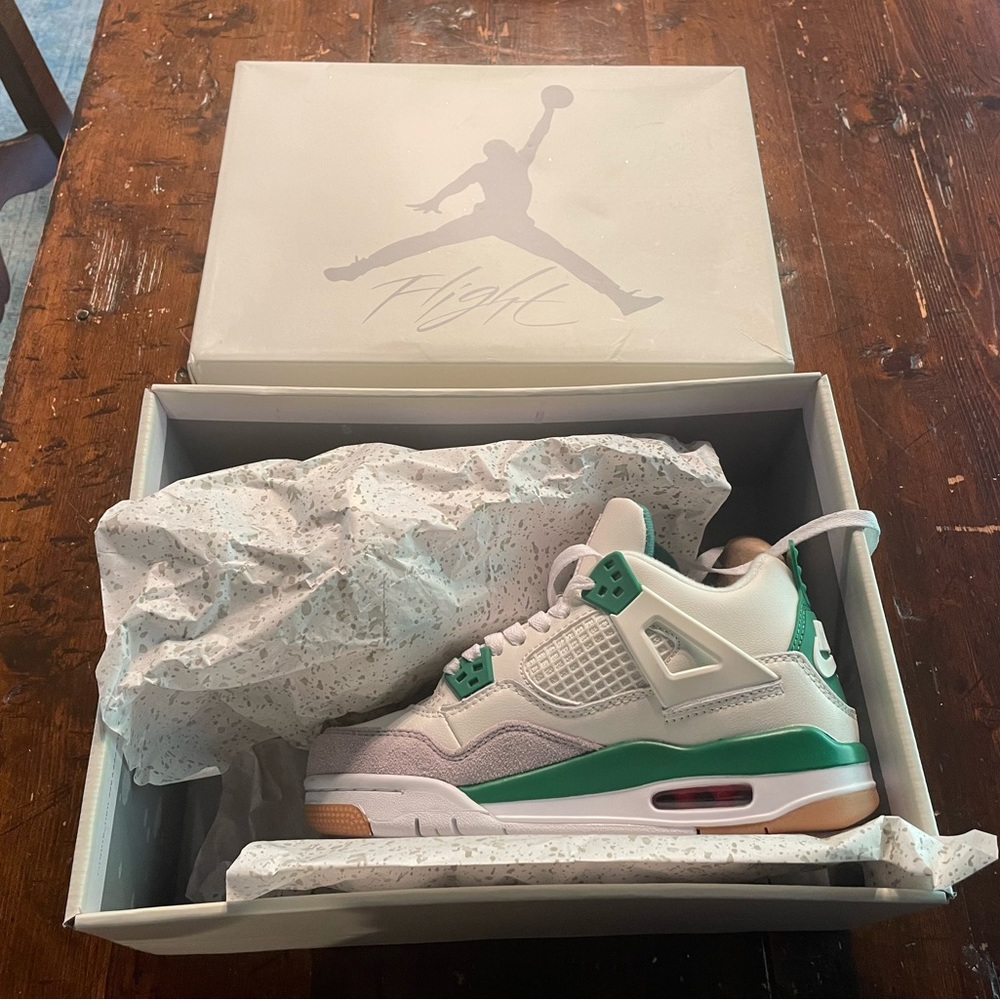 NEW Kids Air Jordan 4 Retro
